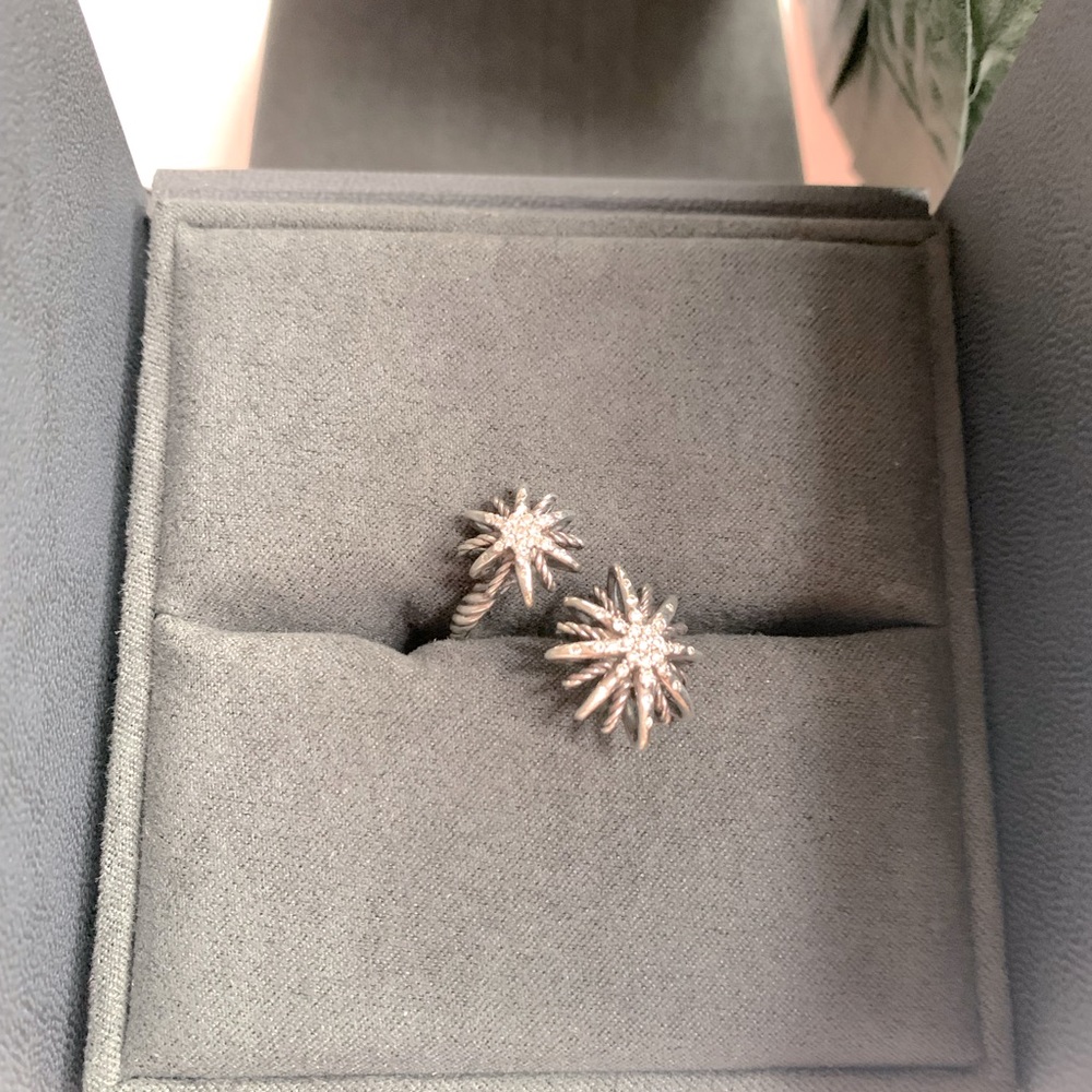 David Yurman Bypass Starburst Ring in Silver with Diamonds
